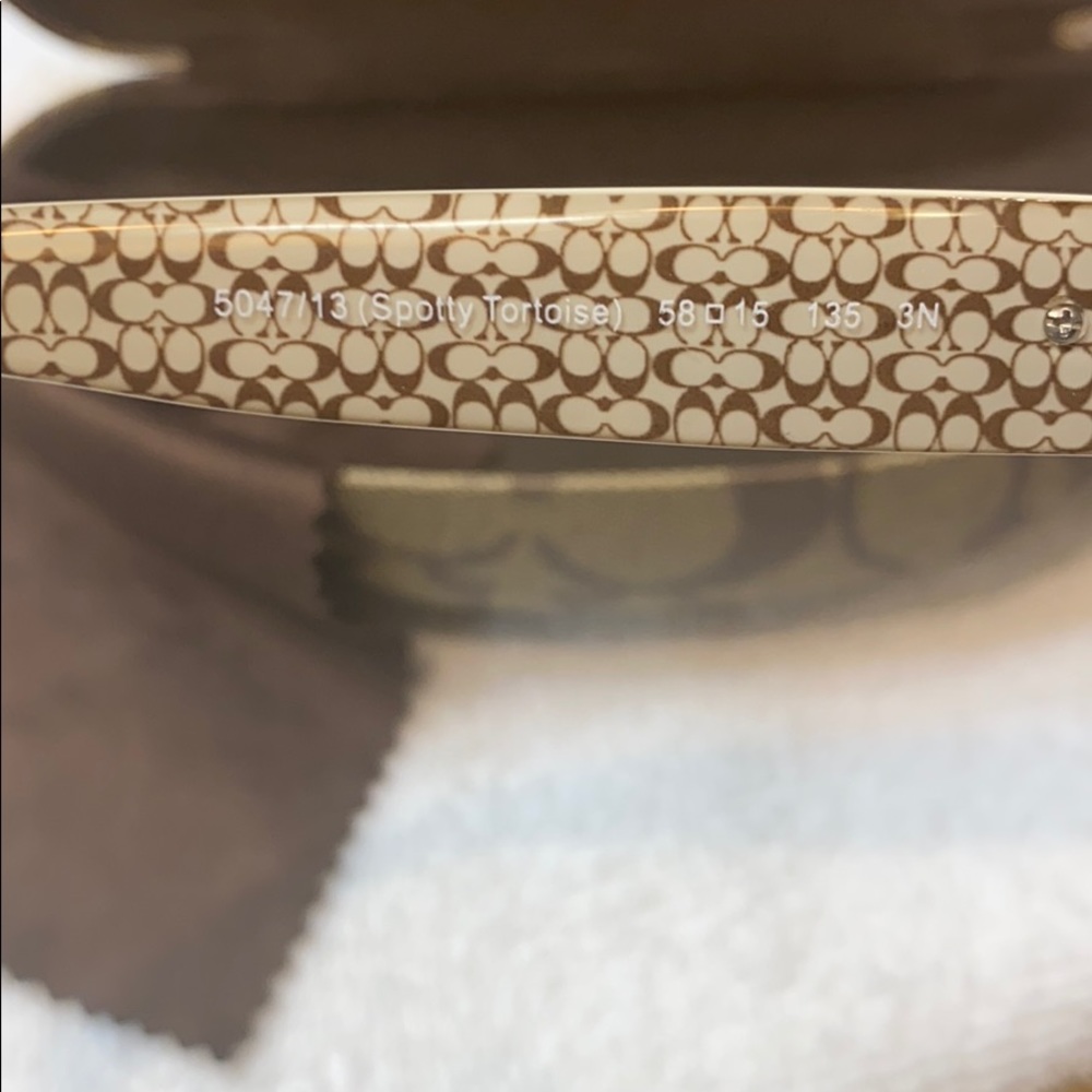 Authentic Coach sunglasses - Picture 3 of 5
